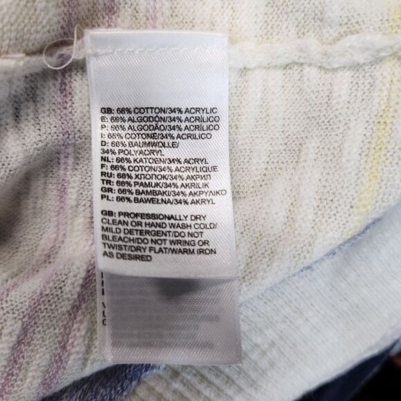 The northface face lightweight cotton blend top - Picture 3 of 6